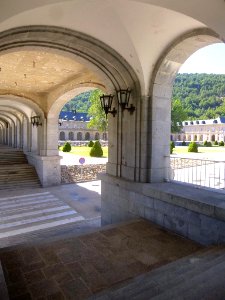 Valle de los Caídos - Galerías del claustro de la Abadía 10