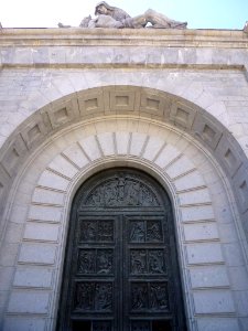 Valle de los Caídos - Puerta de la Basílica 1