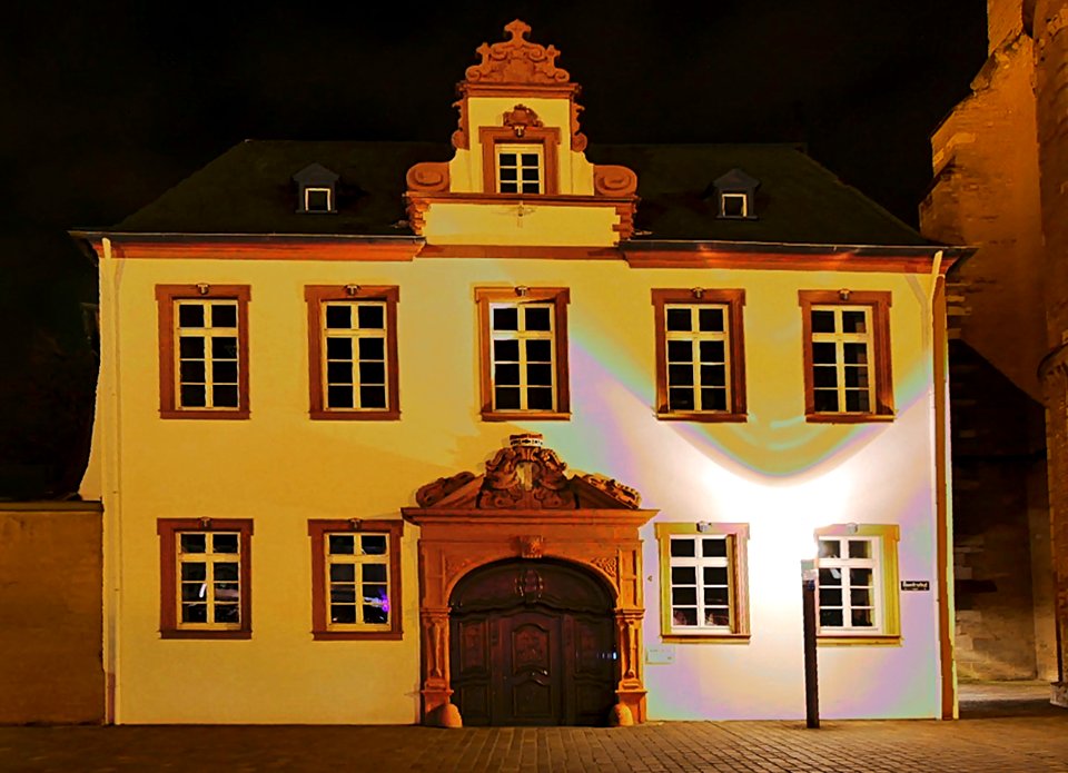 TrierDomkurieDomfreihof4