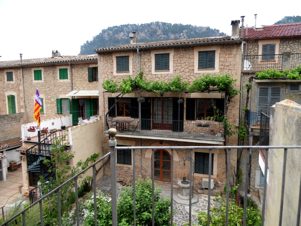 VALLDEMOSSA-MAJORKA, AB-310