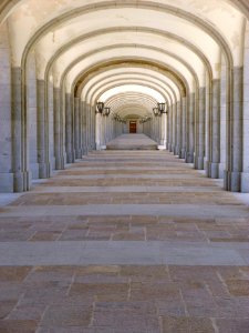 Valle de los Caídos - Galerías del claustro de la Abadía 05