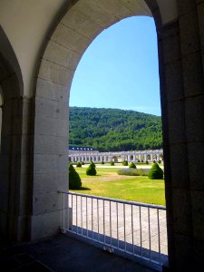 Valle de los Caídos - Galerías del claustro de la Abadía 11