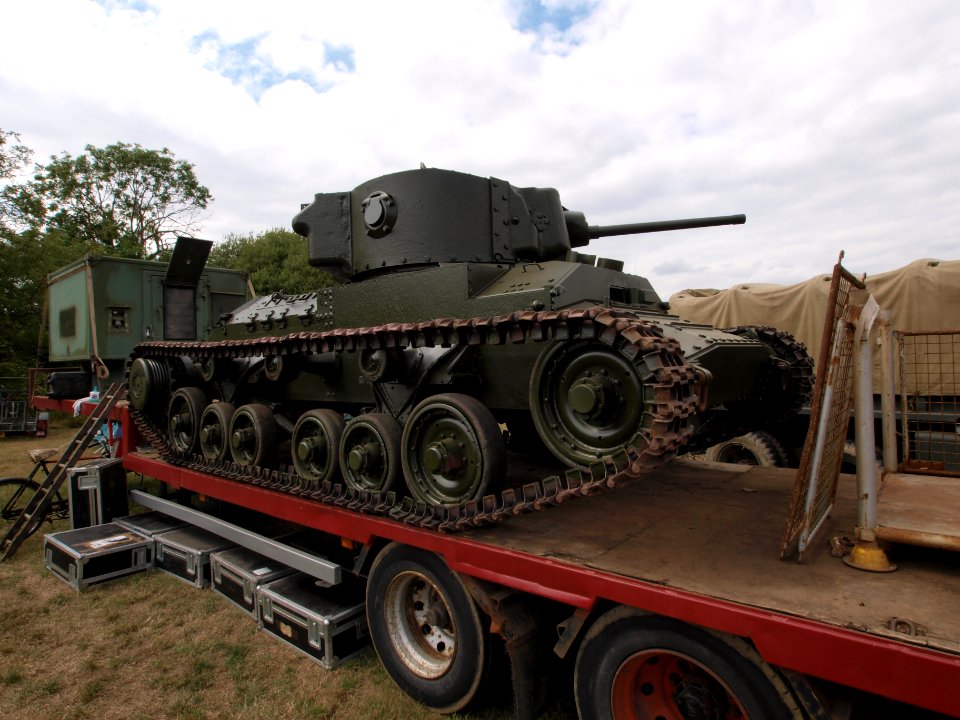 Valentine Mk V (1942) pic-007