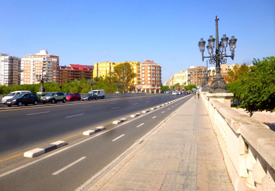Valencia - Puente del Ángel Custodio 2