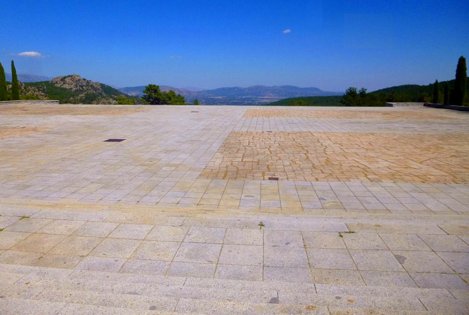Valle de los Caídos - Explanada de la Basílica