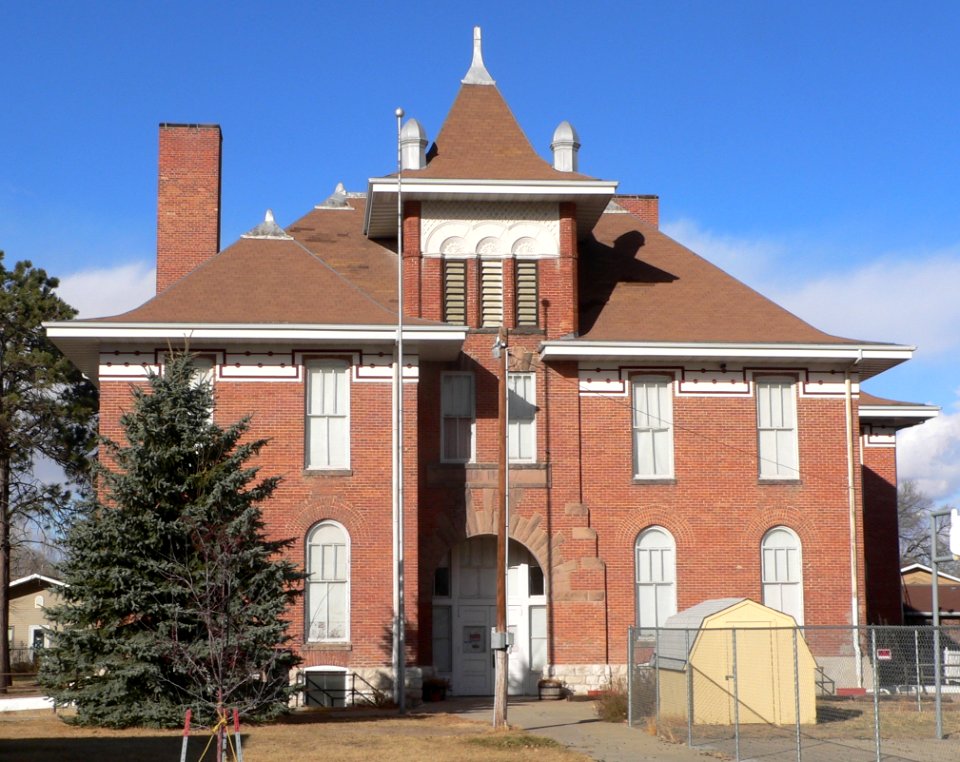 Valentine Public School (Nebraska) from S 1