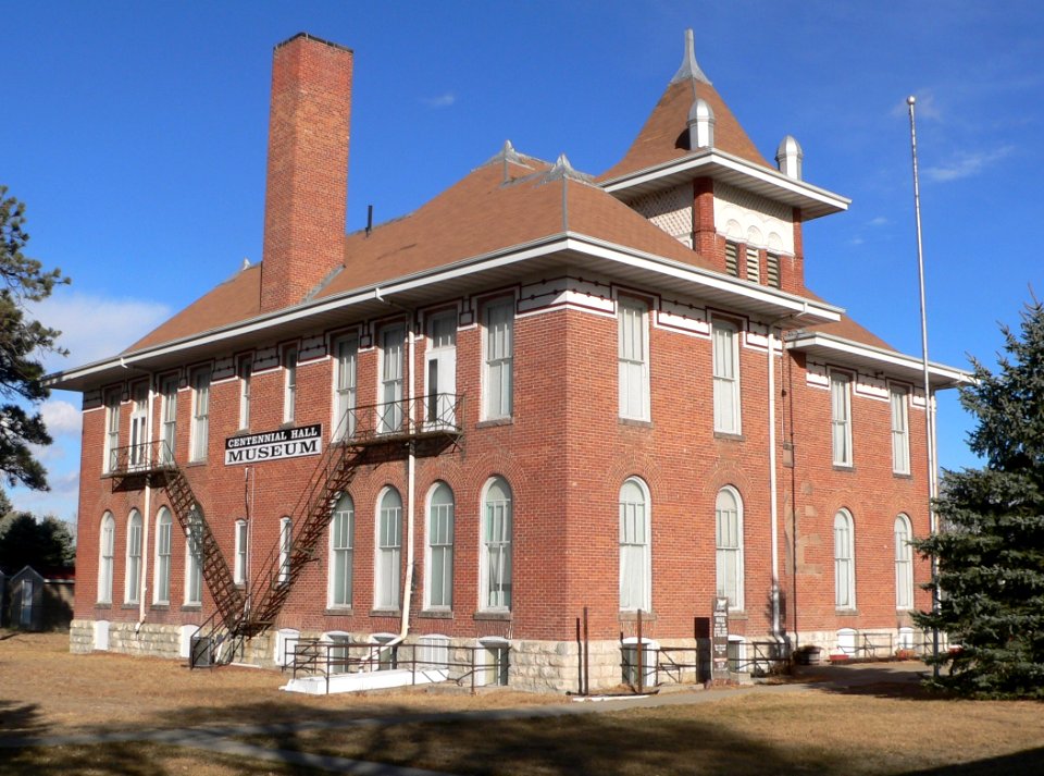 Valentine Public School (Nebraska) from SW 1
