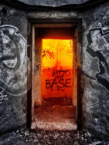 Decay old war