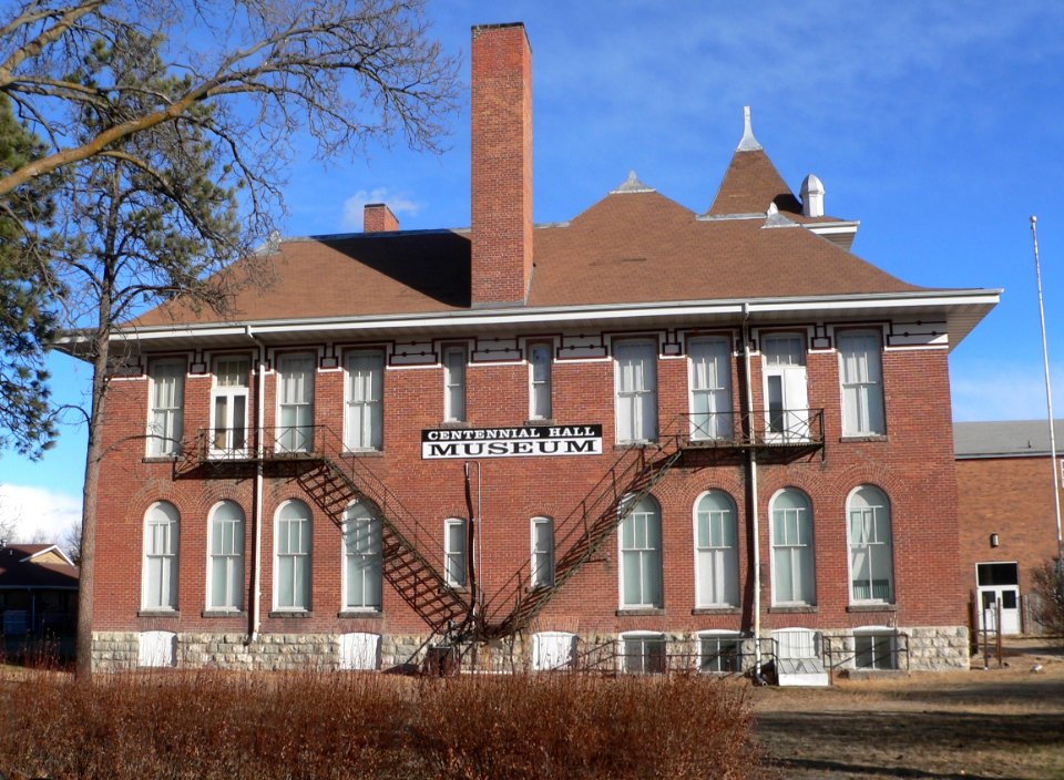 Valentine Public School (Nebraska) from W 1