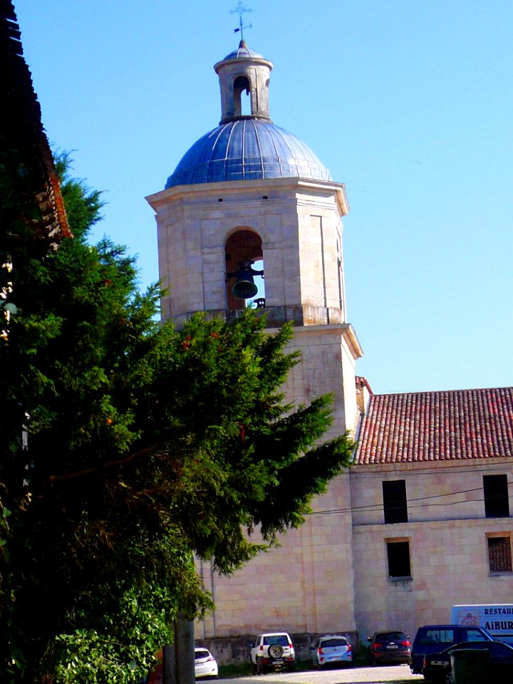 Valpuesta - Colegiata de Santa María, exterior 10