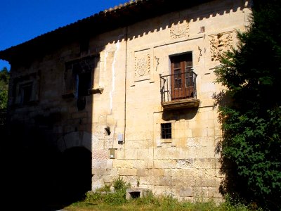 Valpuesta - Casa-Palacio de Zaldívar 01