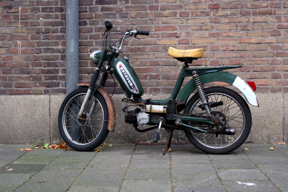 Scooter motorised transport