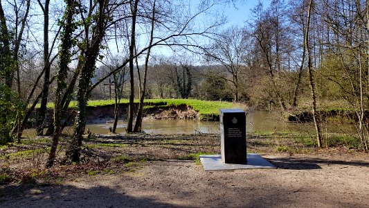 Valkenburg-Vliegersmonument aan de Geul (12)