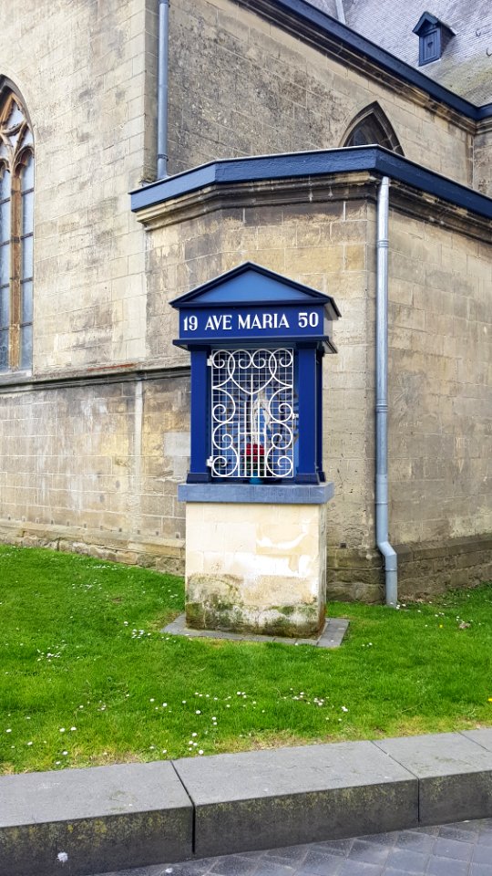 Valkenburg-Mariakapel bij kerk (1)