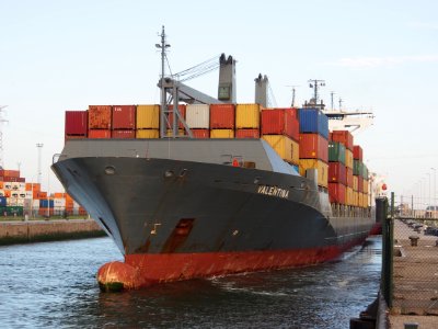 Valentina - IMO 9344722 leaving Berendrechtsluis, Port of Antwerp pic1