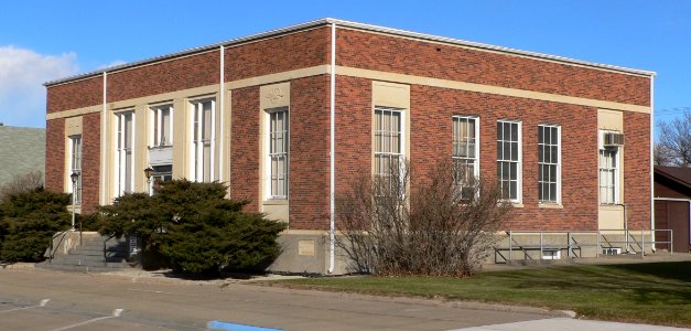 Valentine, Nebraska former post office from SW 1