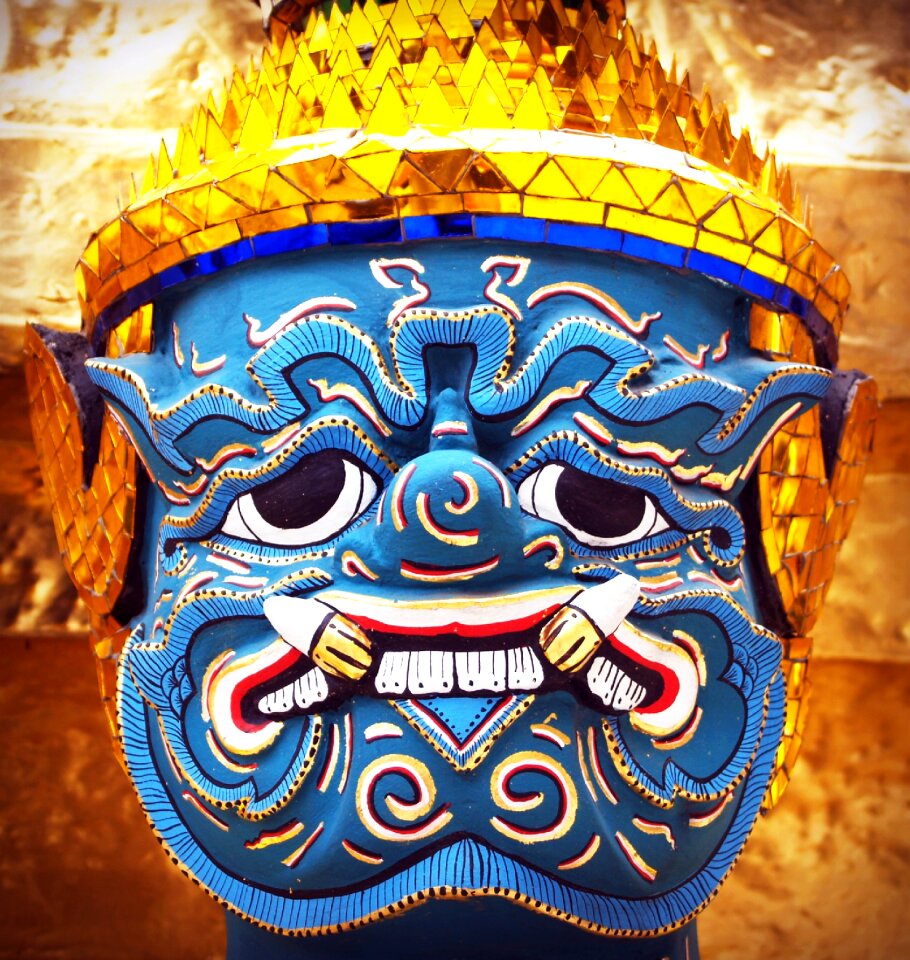 Sculpture ravana guard