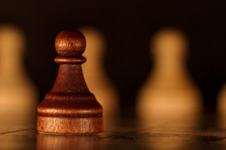 Play strategy chess game