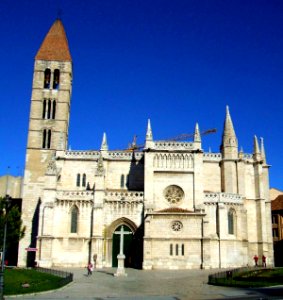 Valladolid - Iglesia de Santa María la Antigua 04