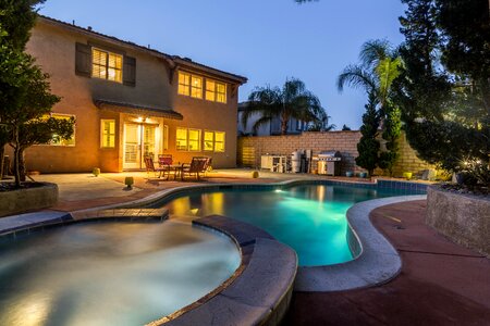 Jamestown fontana night shot