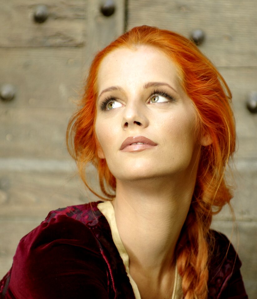 Portrait woman ariel