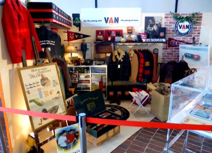 VAN JACKET ACCESSORIES (7)