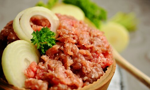 Schweinemett cook raw