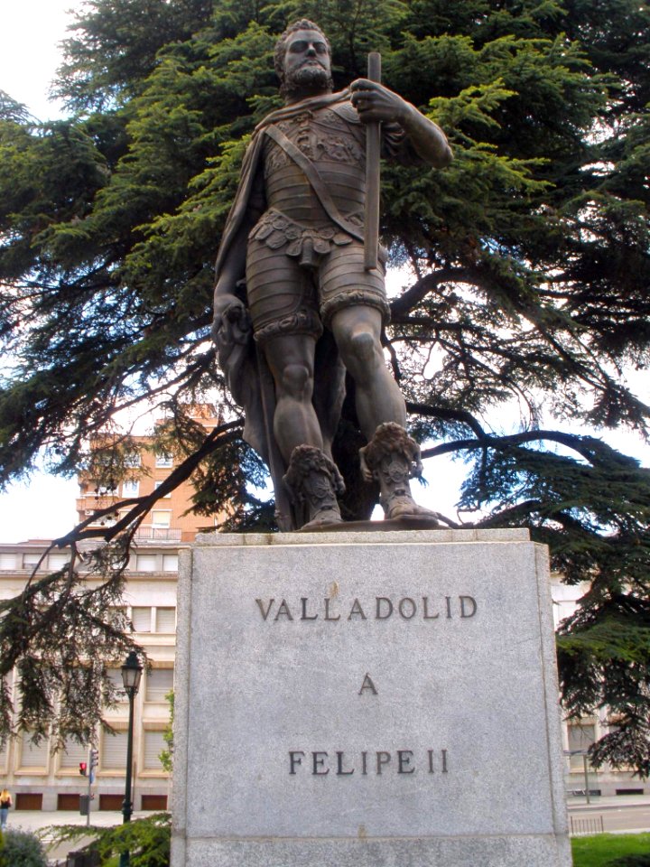 Valladolid - Monumento a Felipe II 2