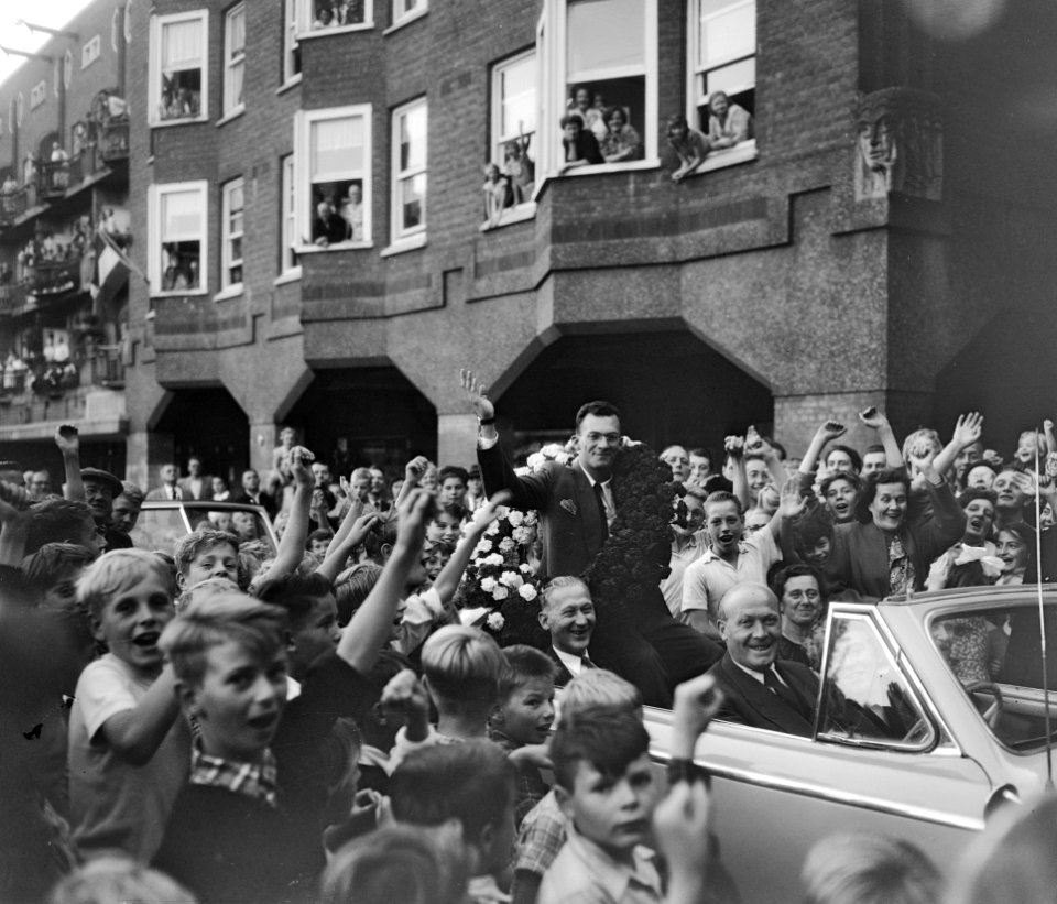 Van Heusden huldiging op Mercatorplein, Bestanddeelnr 905-2851