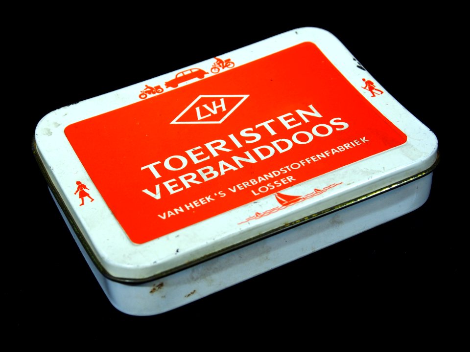 Van Heeks verbandstoffenfabriek LVH Toeristen Verbanddoos blikje, foto1