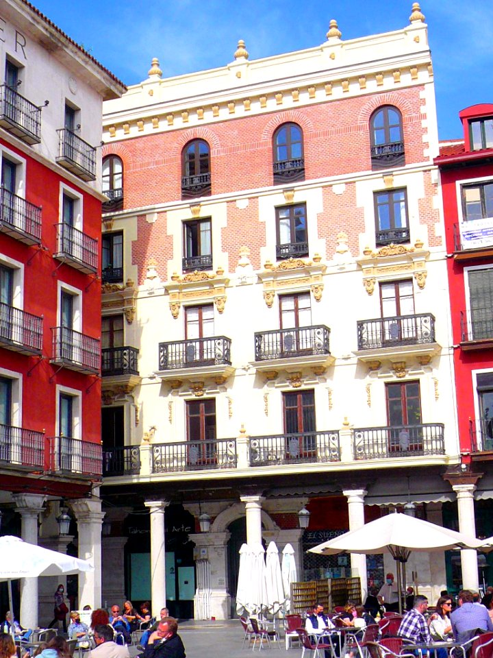 Valladolid - Edificio en la Plaza Mayor, nº 3 (1) 09