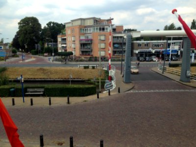 Van Gogh Huis (Drenthe), bovenverdieping, kamer in het logement, zicht op de brug die nu meer naar rechts staat