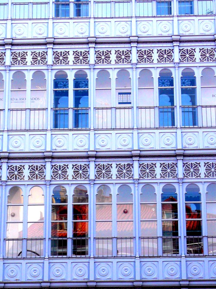 Valladolid - Edificio en la Calle Val nº 2 (01) 07