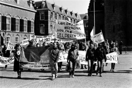 Van Gelder papier, hoorzitting weede Kamer en dem. door 1000 werknemers vestiging in Velsen Renkum tegen sluiting, Bestanddeelnr 931-4458