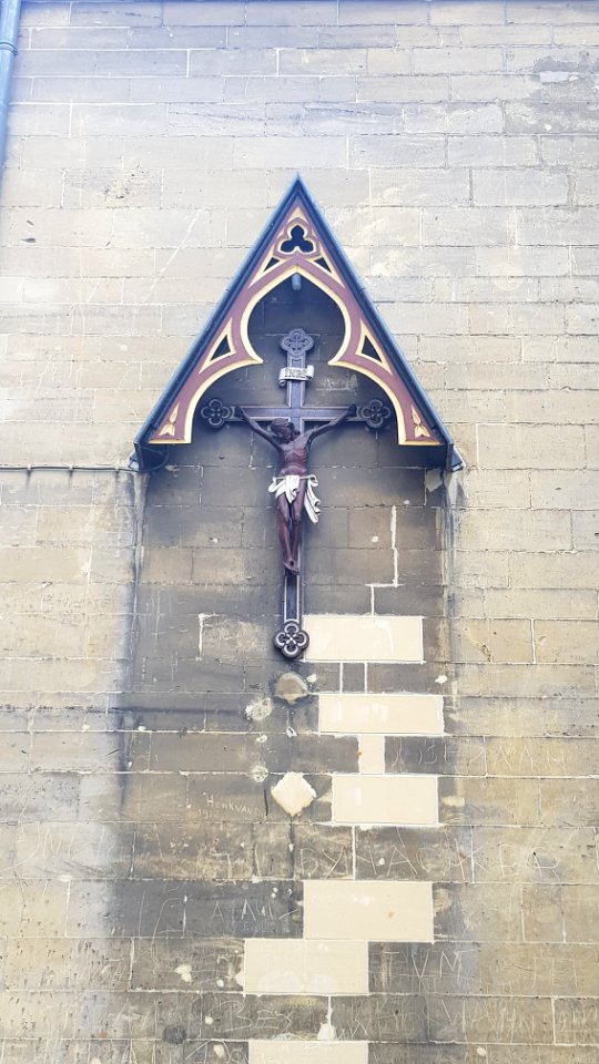 Valkenburg-wegkruis Grotestraat Centrum aan kerk (4)