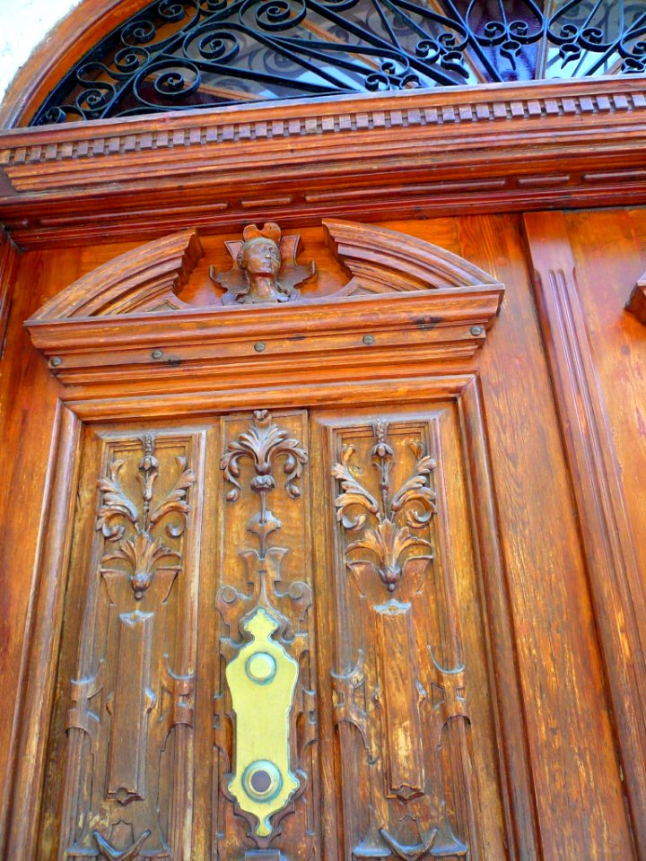 Valladolid - Acera de Recoletos, puerta 05
