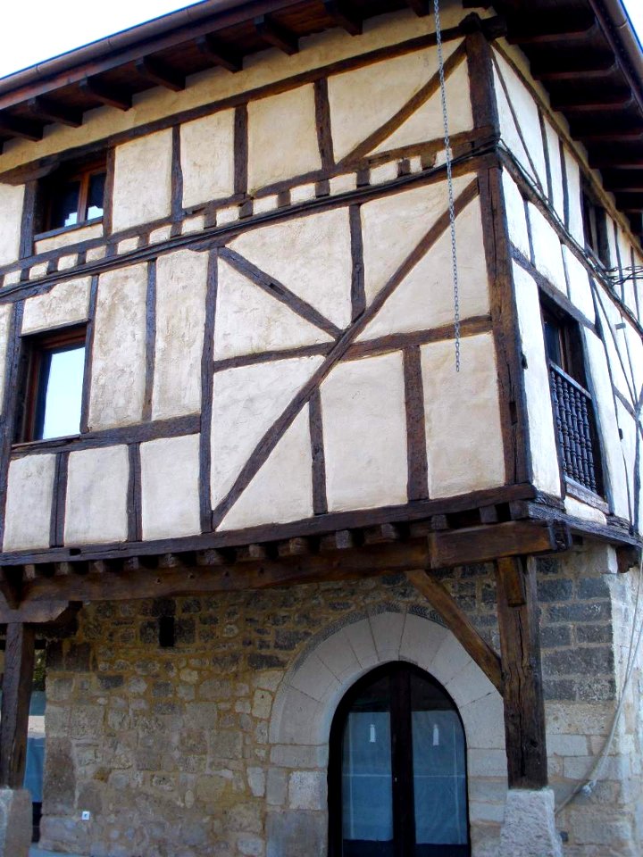 Valpuesta - Casa del Arcediano 1