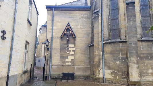 Valkenburg-wegkruis Grotestraat Centrum aan kerk (2)