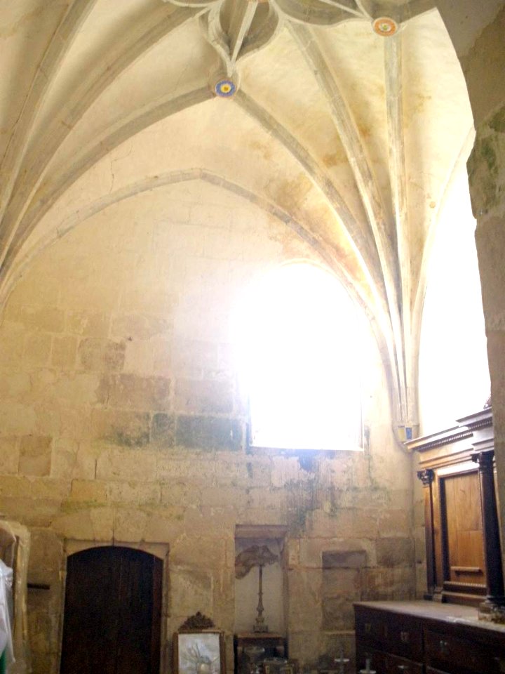 Valpuesta - Colegiata de Santa María, sacristía 5