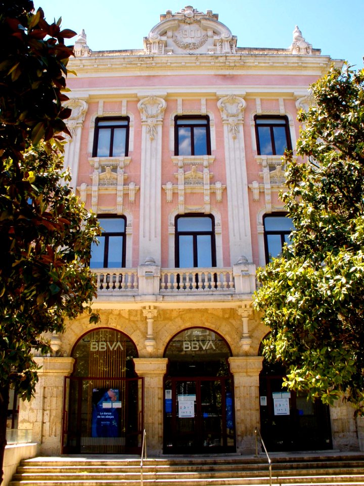 Valladolid - Antiguo Banco Castellano (oficina BBVA) 14