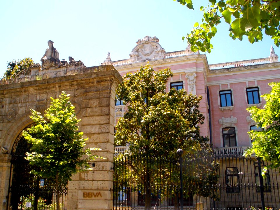 Valladolid - Antiguo Banco Castellano (oficina BBVA) 19