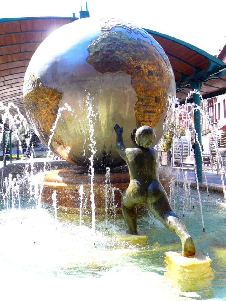Valladolid - Plaza de España, Fuente de los Niños 5