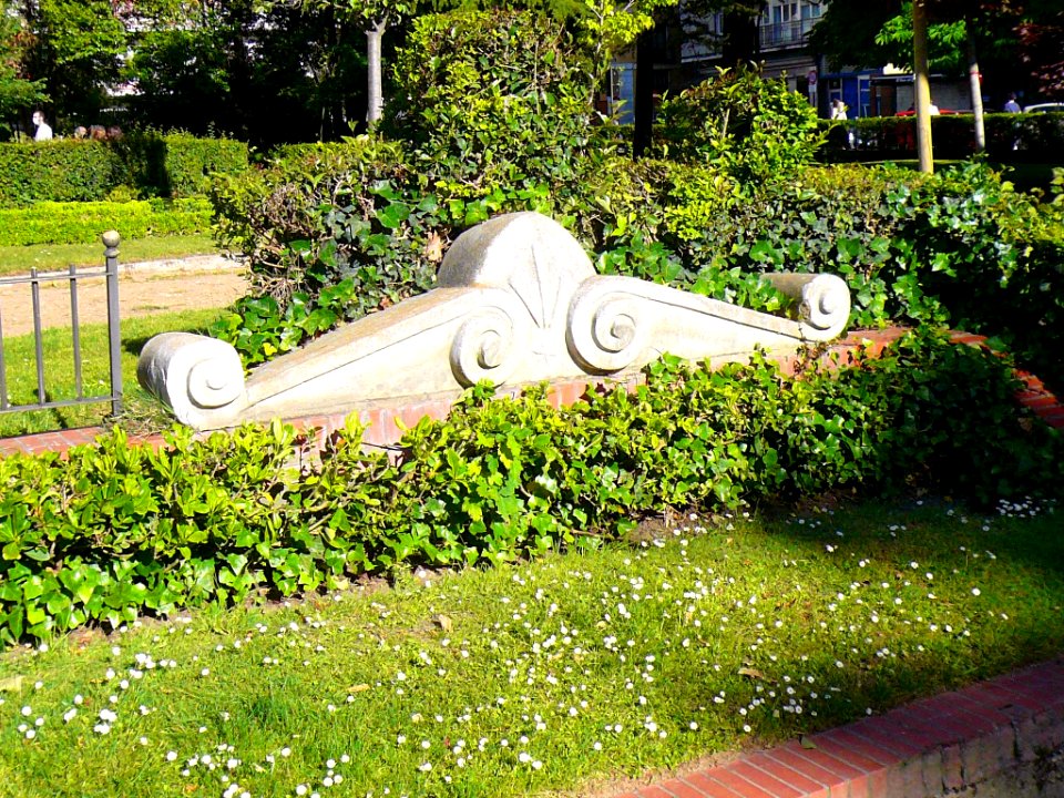 Valladolid - Plaza de Poniente 13