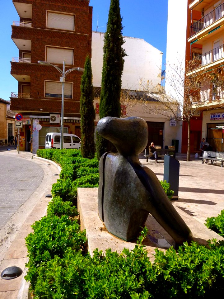 Valdepeñas - Esculturas y monumentos 02