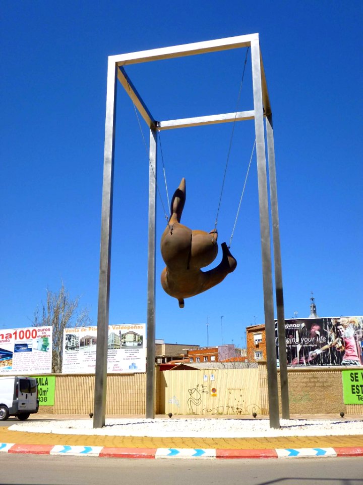 Valdepeñas - Esculturas y monumentos 13