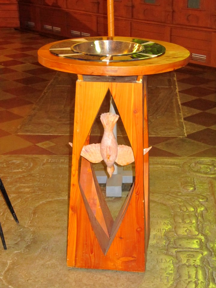 Vaarfrukyrkan int08