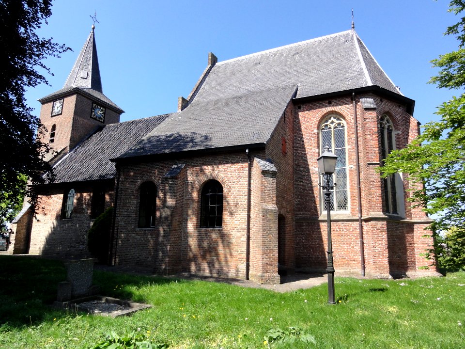 Valburg Rijksmonument 36722 NH kerk