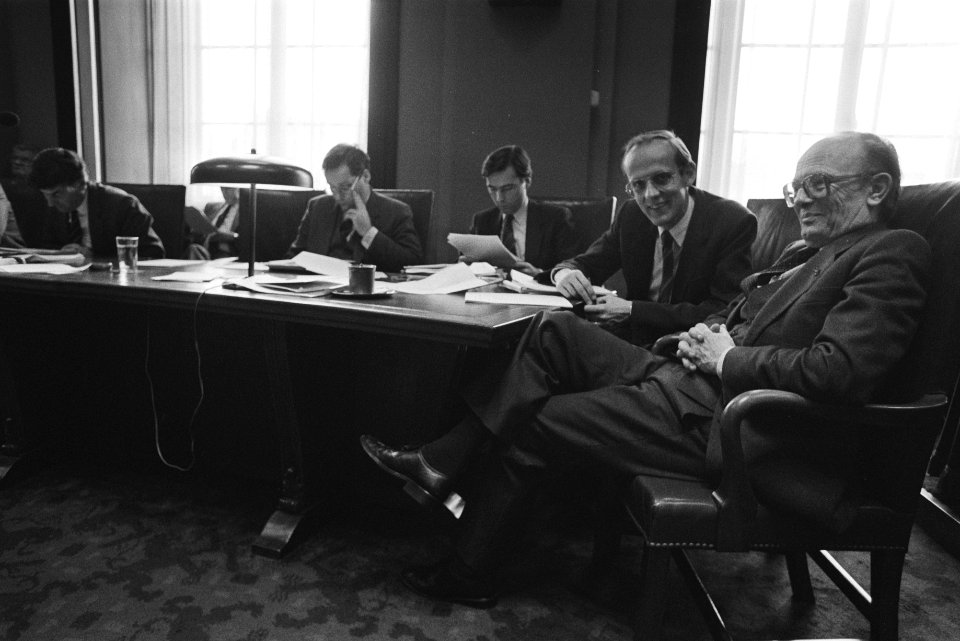 V.l.n.r. Premier Lubbers, minister Deetman (Onderwijs), minister Brinkman (WVC),, Bestanddeelnr 932-7842