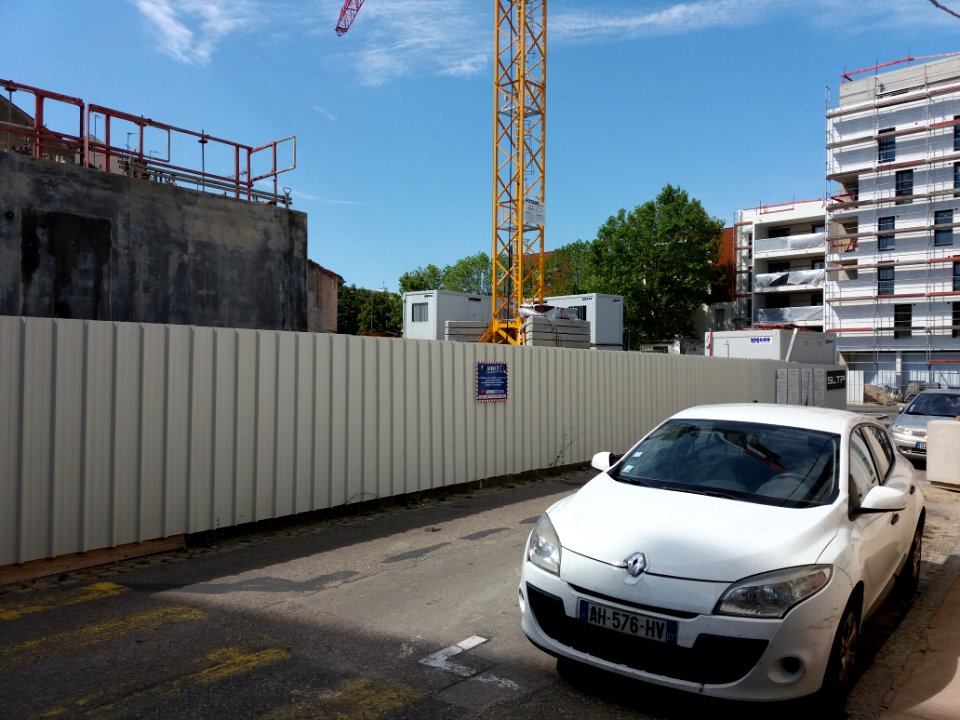 Vénissieux - Rue François Gros, vers l'ouest, en arrivant route de Vienne
