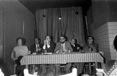 V.l.n.r. P. Nicolai (assistent prof. Belinfante), W.L. Brugsma (hoofdredacteur H, Bestanddeelnr 922-5602